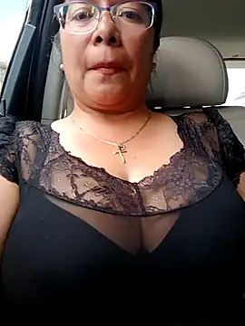 Snapshot of __valentina18 chatting on March 2, 2025, 8:25 pm   valentina18 online show from March 2, 2025, 8:25 pm