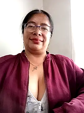 Snapshot of __valentina18 chatting on March 18, 2025, 8:48 pm   valentina18 online show from March 18, 2025, 8:48 pm