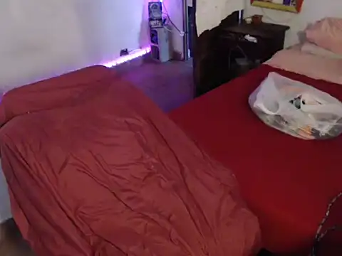 deftoolceles online show from December 17, 2025, 8:25 pm