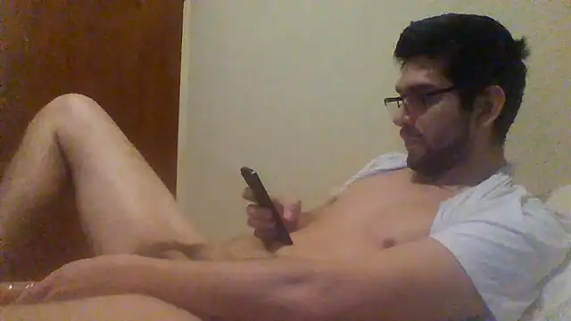 Snapshot of Tomthelong chatting on November 7, 2025, 3:44 am Tomthelong online show from November 7, 2025, 3:44 am