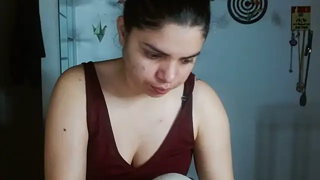 Snapshot of Nikkykora15 chatting on February 10, 2026, 1:48 am Nikkykora15 online show from February 10, 2026, 1:48 am