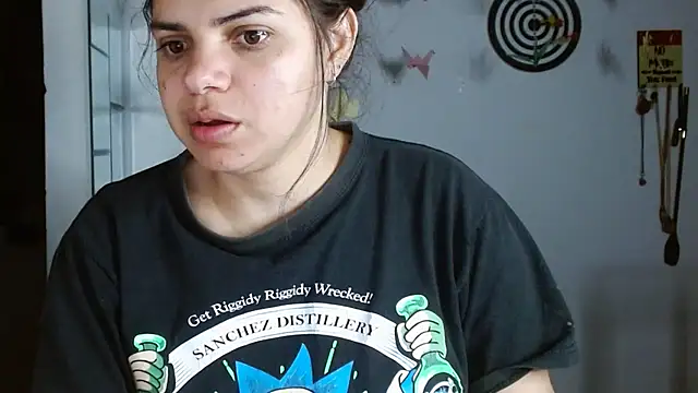 Snapshot of Nikkykora15 chatting on February 5, 2026, 1:45 am Nikkykora15 online show from February 5, 2026, 1:45 am