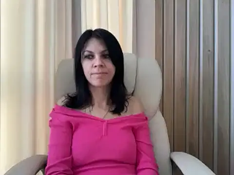 InjaAtHome online show from November 19, 2025, 8:14 am