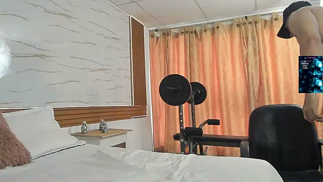 ChoreyTaiylor online show from November 20, 2025, 4:18 pm