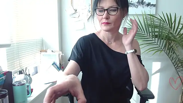 City Kat online show from May 13, 2026, 1:51 pm