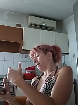 Snapshot of Annarella_Pika chatting on August 5, 2026, 12:43 pm Annarella Pika online show from August 5, 2026, 12:43 pm