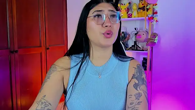 eymy-hadid online show from December 21, 2025, 9:04 pm