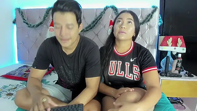 Snapshot of Harry_And_Girls chatting on November 17, 2025, 3:10 am Harry And Girls online show from November 17, 2025, 3:10 am