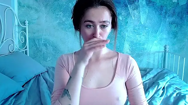 millllina online show from March 25, 2026, 2:05 pm