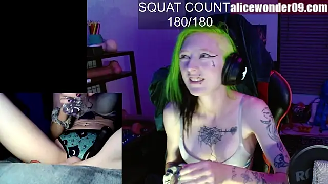 alicewonder09 online show from October 3, 2025, 4:47 am