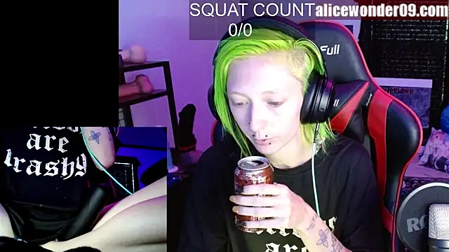 alicewonder09 online show from October 22, 2025, 12:37 pm