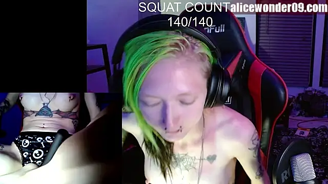 alicewonder09 online show from September 22, 2025, 3:56 am