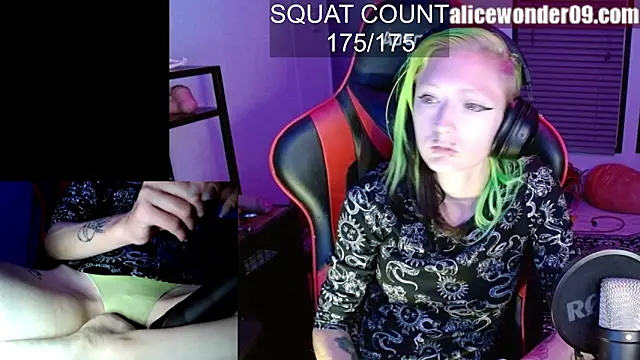 alicewonder09 online show from September 24, 2025, 5:47 am