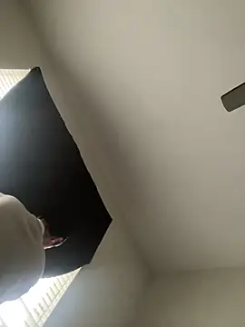 Snapshot of Bbyboyivan chatting on February 14, 2025, 8:59 pm Bbyboyivan online show from February 14, 2025, 8:59 pm