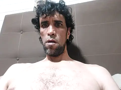 Hotcasados69 online show from October 23, 2025, 4:00 am