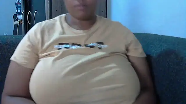 Sexy-queen99xx online show from April 5, 2026, 12:01 pm