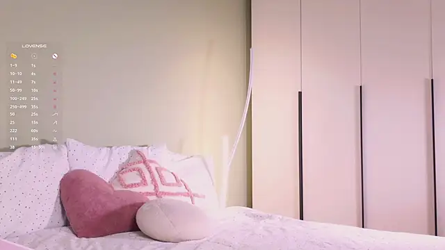 Rinas secret online show from December 14, 2025, 6:30 am