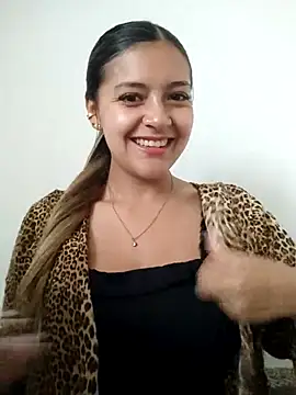 Snapshot of alana_69 chatting on March 17, 2025, 5:27 pm alana 69 online show from March 17, 2025, 5:27 pm