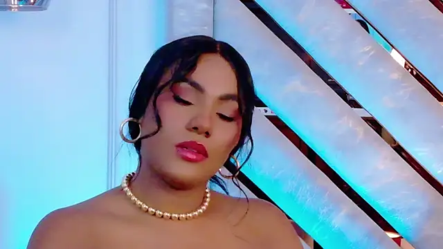 Sara Boom online show from December 19, 2025, 2:30 pm