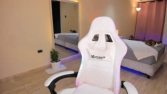 carleee winter online show from September 27, 2025, 11:44 pm