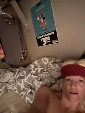 camelchic29 online show from November 14, 2025, 12:53 pm