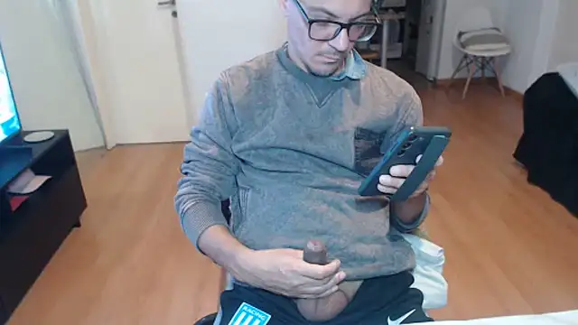 Snapshot of guachin_hunk chatting on July 9, 2026, 10:09 pm guachin hunk online show from July 9, 2026, 10:09 pm