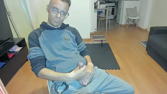 Snapshot of guachin_hunk chatting on September 10, 2025, 3:27 am guachin hunk online show from September 10, 2025, 3:27 am