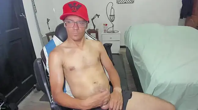 Snapshot of guachin_hunk chatting on January 18, 2025, 5:59 pm guachin hunk online show from January 18, 2025, 5:59 pm