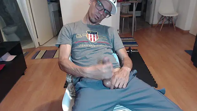 Snapshot of guachin_hunk chatting on September 29, 2025, 3:57 am guachin hunk online show from September 29, 2025, 3:57 am