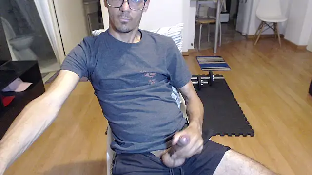 Snapshot of guachin_hunk chatting on October 9, 2025, 5:57 pm guachin hunk online show from October 9, 2025, 5:57 pm