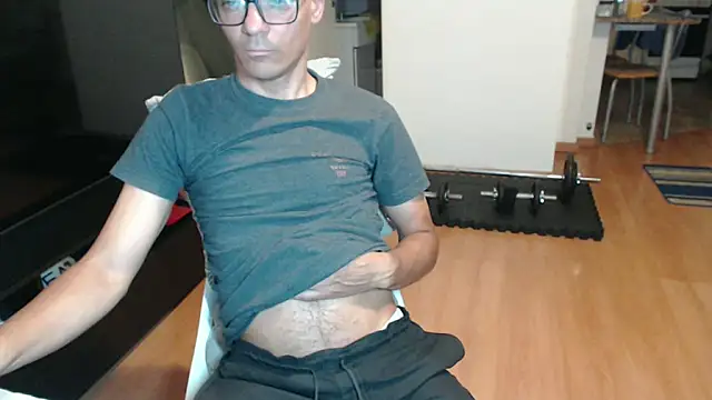 guachin hunk online show from March 23, 2026, 4:01 am