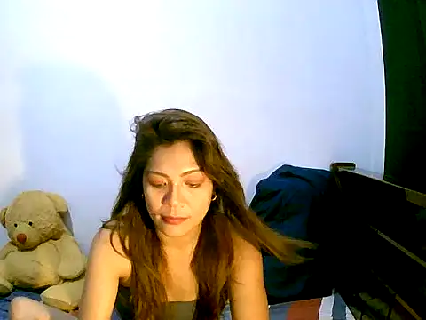 sweetvirginia01 online show from September 29, 2025, 5:47 am