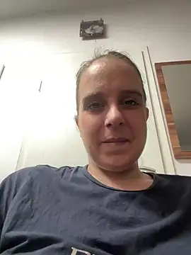 LadyChantale online show from April 14, 2026, 5:23 am