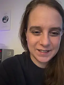 LadyChantale online show from April 11, 2026, 6:54 am