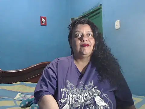 Lauren baby online show from December 17, 2025, 6:46 pm