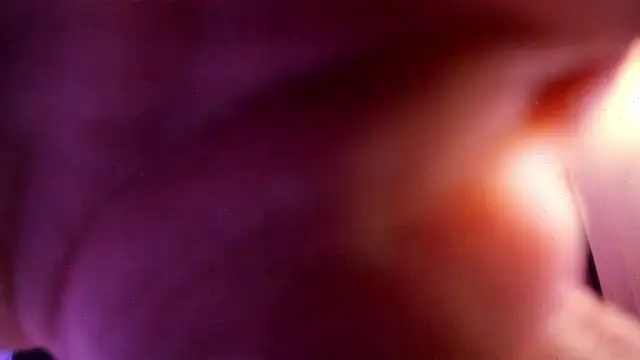 Snapshot of _Lunnaa_ chatting on March 3, 2025, 3:49 am  Lunnaa  online show from March 3, 2025, 3:49 am
