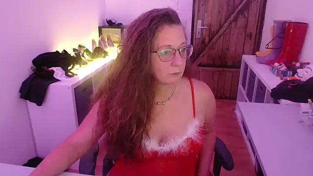 Snapshot of GeilesLuder75 chatting on December 14, 2025, 6:02 pm GeilesLuder75 online show from December 14, 2025, 6:02 pm