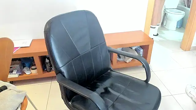 MariaMeir online show from December 1, 2025, 12:39 pm