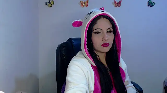 sahtlove1 online show from October 24, 2025, 3:16 am