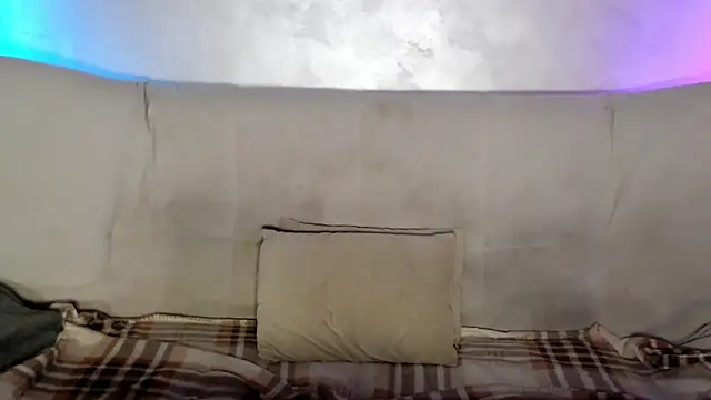 Snapshot of -Yummybabes- chatting on June 15, 2026, 5:34 pm -Yummybabes- online show from June 15, 2026, 5:34 pm