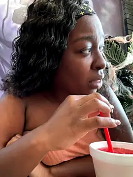 tokyopetitexx online show from October 9, 2025, 6:41 pm