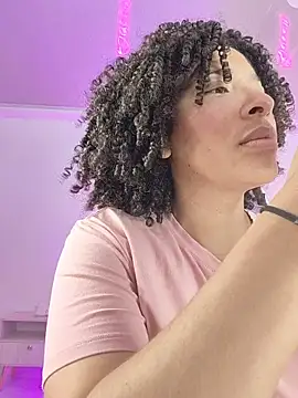 DannaBerry online show from November 25, 2025, 3:56 pm