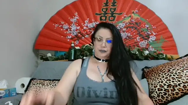 Snapshot of x__KHALEESI__x chatting on June 11, 2026, 6:38 pm x KHALEESI x online show from June 11, 2026, 6:38 pm