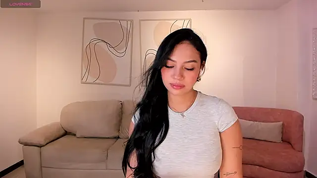 Snapshot of MollyJones_ chatting on May 22, 2026, 7:01 pm MollyJones online show from May 22, 2026, 7:01 pm