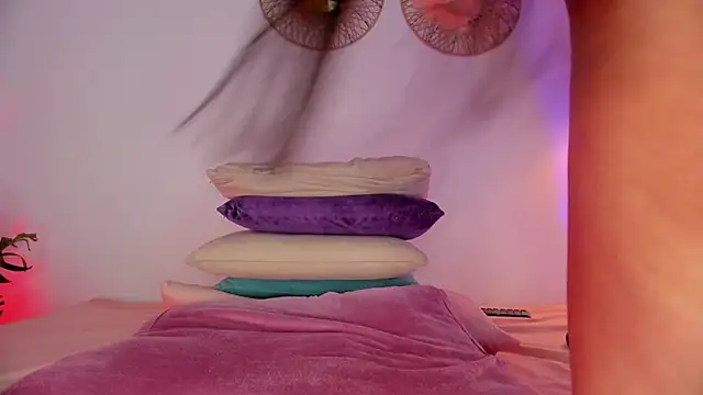 hot booty  online show from March 10, 2026, 10:47 pm