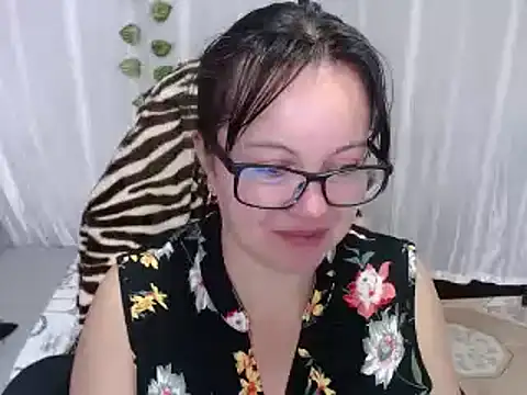 Snapshot of Sonialorens_ chatting on February 6, 2025, 2:26 pm Sonialorens  online show from February 6, 2025, 2:26 pm