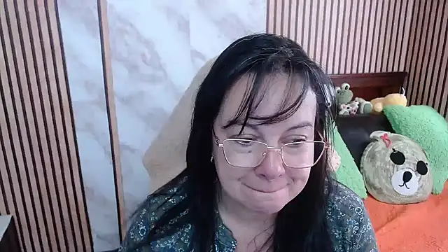 Snapshot of Sonialorens_ chatting on September 27, 2025, 12:55 pm Sonialorens  online show from September 27, 2025, 12:55 pm