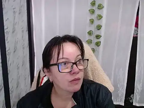 Snapshot of Sonialorens_ chatting on February 25, 2025, 3:42 pm Sonialorens  online show from February 25, 2025, 3:42 pm