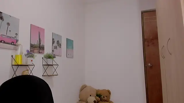 Emma lean online show from February 21, 2026, 2:08 pm