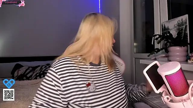 B Ratz online show from October 5, 2025, 1:29 am